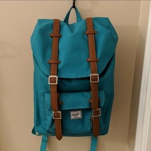 Herschel Little America Mid-Volume